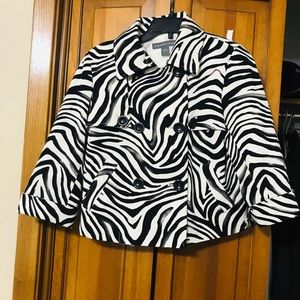 🔸3/$7 BUNDLE 🔸 Womens Blazer Size 4